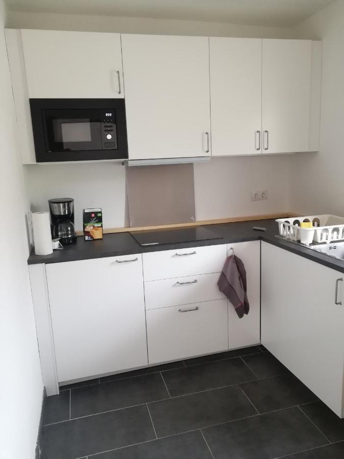 Ehemalige Bibliothek Apartment Fuer 2 Mit Kueche Kamin Netflix Parken Und Hofladen Steinhofel Exterior photo