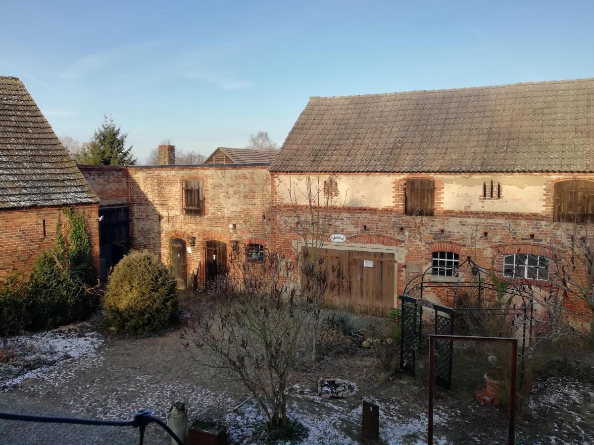 Ehemalige Bibliothek Apartment Fuer 2 Mit Kueche Kamin Netflix Parken Und Hofladen Steinhofel Exterior photo