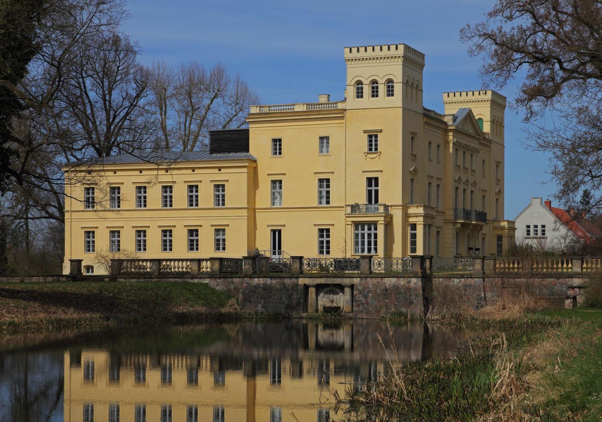Ehemalige Bibliothek Apartment Fuer 2 Mit Kueche Kamin Netflix Parken Und Hofladen Steinhofel Exterior photo
